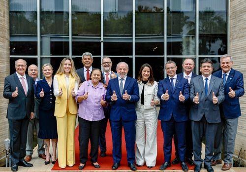 Governador de Sergipe participa de reunião com Lula e governadores do Nordeste