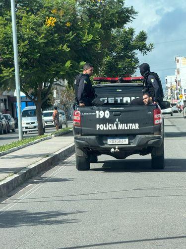 Suspeito é preso após descumprir medida protetiva e agredir policiais em Itabaiana