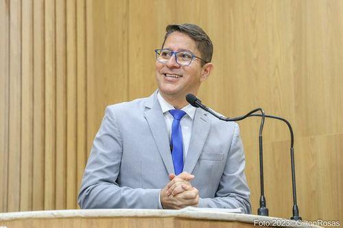 Bastidores: vice-prefeito Ricardo Marques entrega cargo de secretário de Comunicação em Aracaju