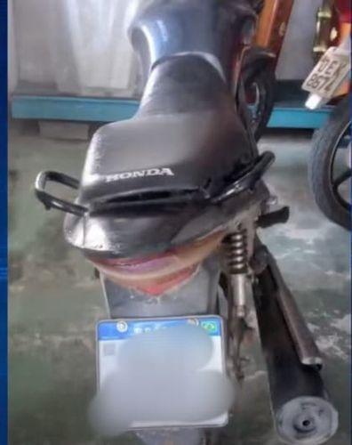 Motociclista fica ferido após acidente em São Domingos; vítima ainda não foi identificada