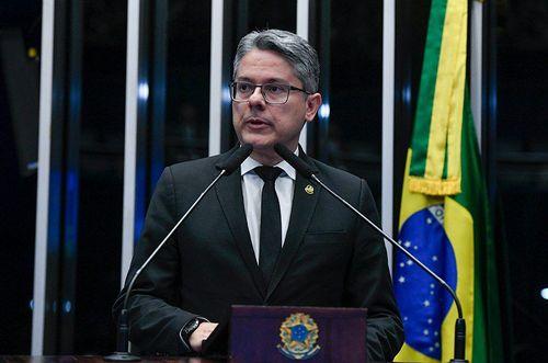 Alessandro Vieira pede celeridade à PF após CGU apontar indícios em projeto de Itabaiana