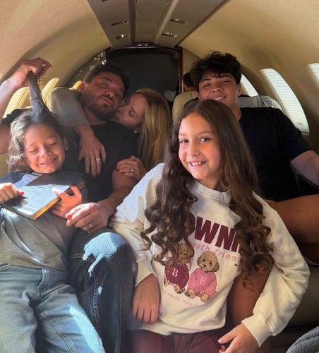 Safadão pousa de surpresa em Lagarto e passa a manhã “correndo boi” com a família no Parque das Palmeiras