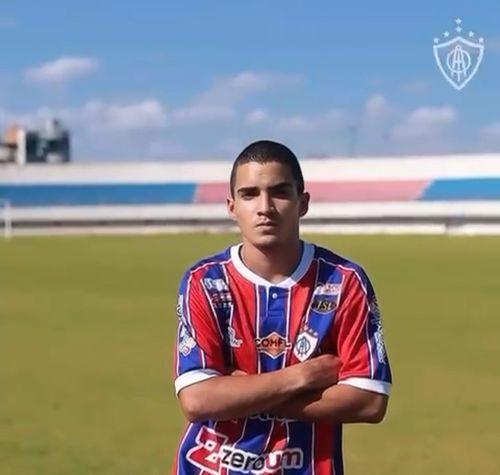 Prata da casa: Vitinho, campeão da Copa TV Sergipe de Futsal, assina com o Itabaiana