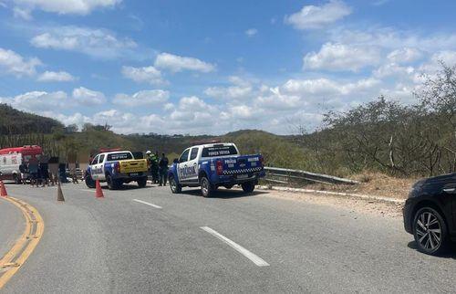 Motorista morre após cair em ribanceira na SE-230