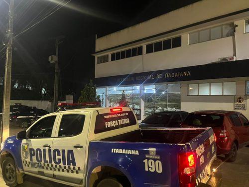 Dois homens são presos em cumprimento de mandados de prisão em Itabaiana