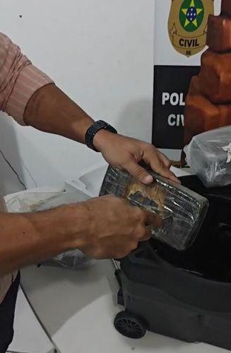 Organização criminosa usava os Correios e carro-forte para distribuir drogas, diz polícia