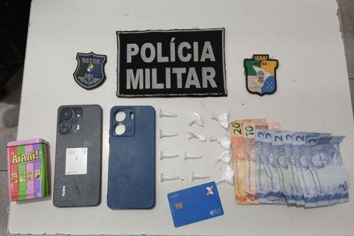 Casal é flagrado com cocaína e tenta esconder droga em buraco na SE-270