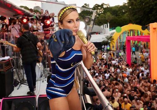 Vereador Douglas de Heleno propõe e Câmara aprova título de cidadania para Claudia Leitte

