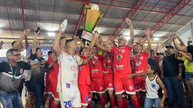 Pinhão é Tri na Supercopa TV Sergipe de Futsal após confronto com Simão Dias

