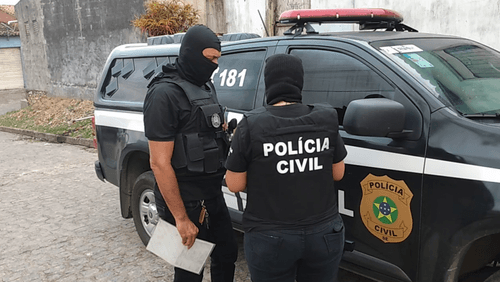 Investigação policial leva à detenção de adolescente e prisão de suspeito de roubos em Itabaiana

