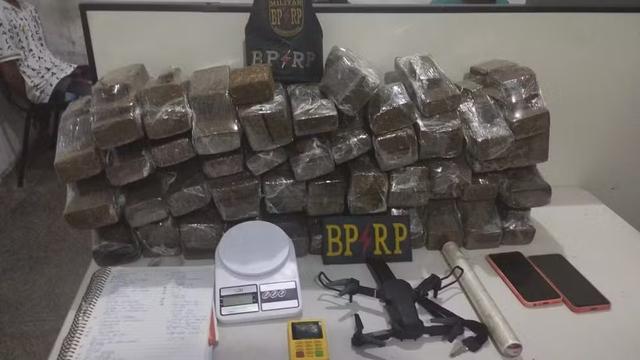 Suspeitos de tráfico de drogas são presos e mais de 40kg de drogas são apreendidos